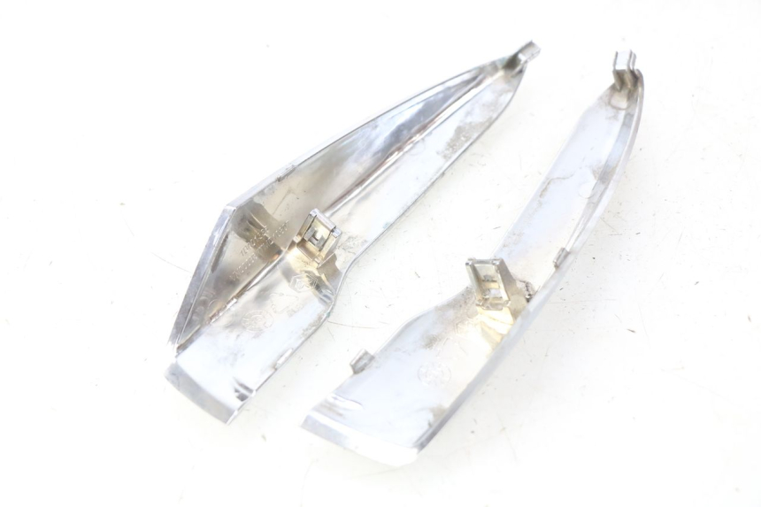 photo de REAR FAIRING JUNCTION PIAGGIO LIBERTY IGET 4T 50 (2015 - 2020) - Technical close-up