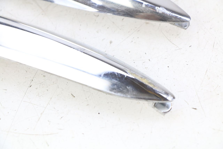 photo de REAR FAIRING JUNCTION PIAGGIO LIBERTY IGET 4T 50 (2015 - 2020) - Technical close-up