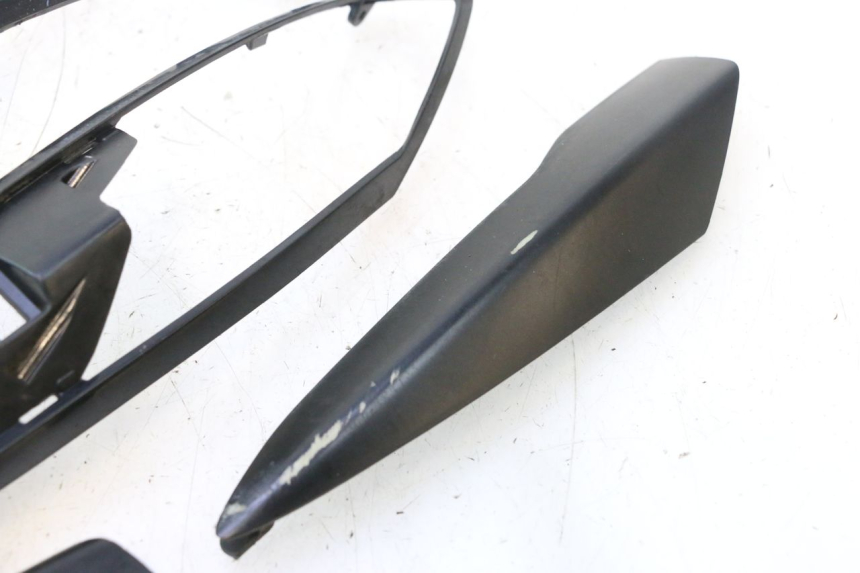 photo de REAR MIDDLE PANEL PIAGGIO LIBERTY IGET 4T 50 (2021 - 2025) - Zoom on usage condition
