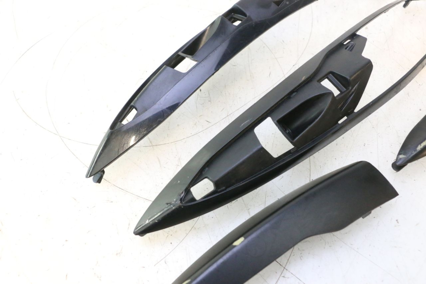photo de REAR MIDDLE PANEL PIAGGIO LIBERTY IGET 4T 50 (2021 - 2025) - Technical close-up