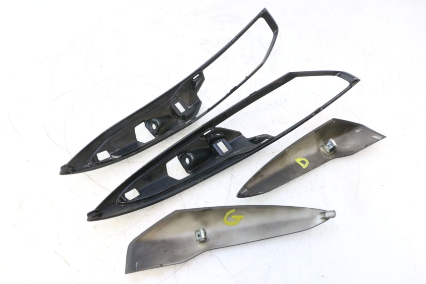 photo de REAR MIDDLE PANEL PIAGGIO LIBERTY IGET 4T 50 (2021 - 2025) - Surface and material condition