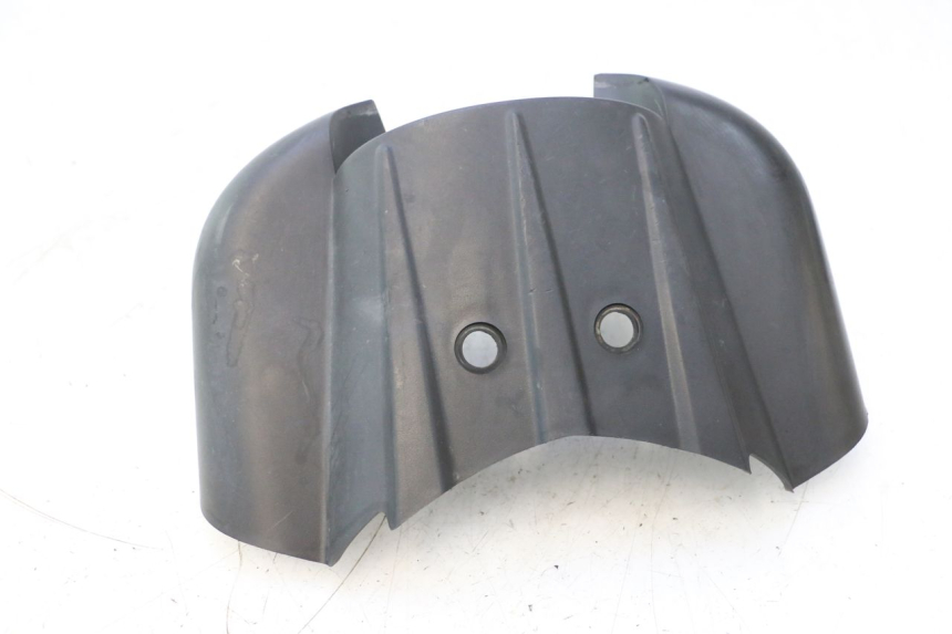 photo de REAR MIDDLE PANEL PEUGEOT LUDIX ONE 50 (2004 - 2013) - Fixing points details