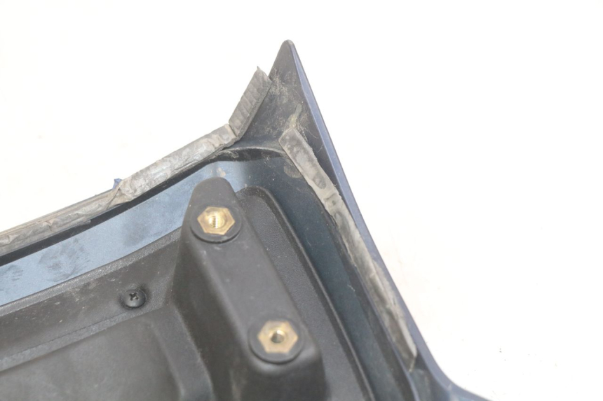 photo de REAR FAIRING JUNCTION PIAGGIO MP3 LT 400 (2007 - 2012) - Zoom on usage condition