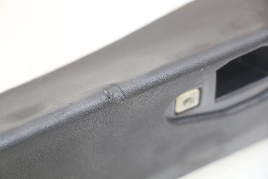 photo de REAR FAIRING JUNCTION PIAGGIO MP3 LT 400 (2007 - 2012) - Component detail