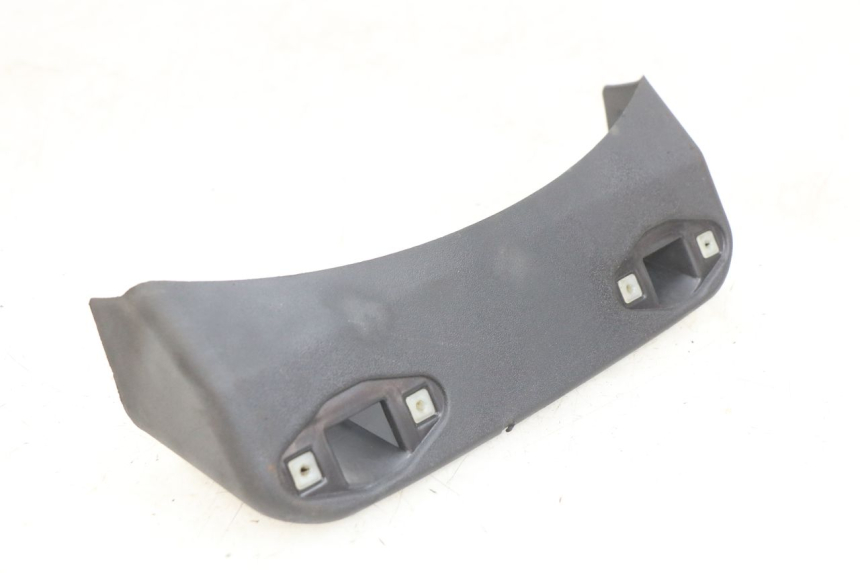 photo de REAR FAIRING JUNCTION PIAGGIO MP3 LT 400 (2007 - 2012) - Technical close-up
