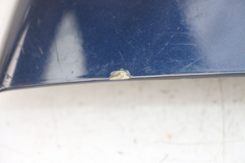 photo de REAR MIDDLE PANEL PIAGGIO MP3 LT 300 (2010 - 2016) - High-resolution close-up