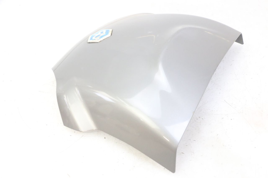 photo de REAR FAIRING JUNCTION PIAGGIO MP3 LT 300 (2010 - 2016) - Alternative perspective
