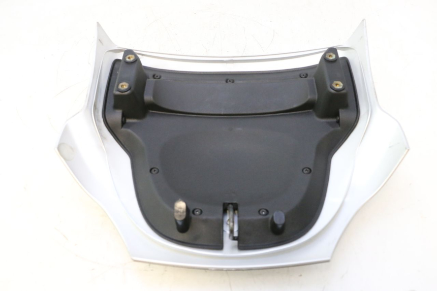 photo de REAR FAIRING JUNCTION PIAGGIO MP3 LT 300 (2010 - 2016) - Alternative perspective