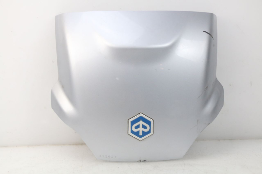 photo de REAR FAIRING JUNCTION PIAGGIO MP3 125 (2006 - 2014) - Component detail
