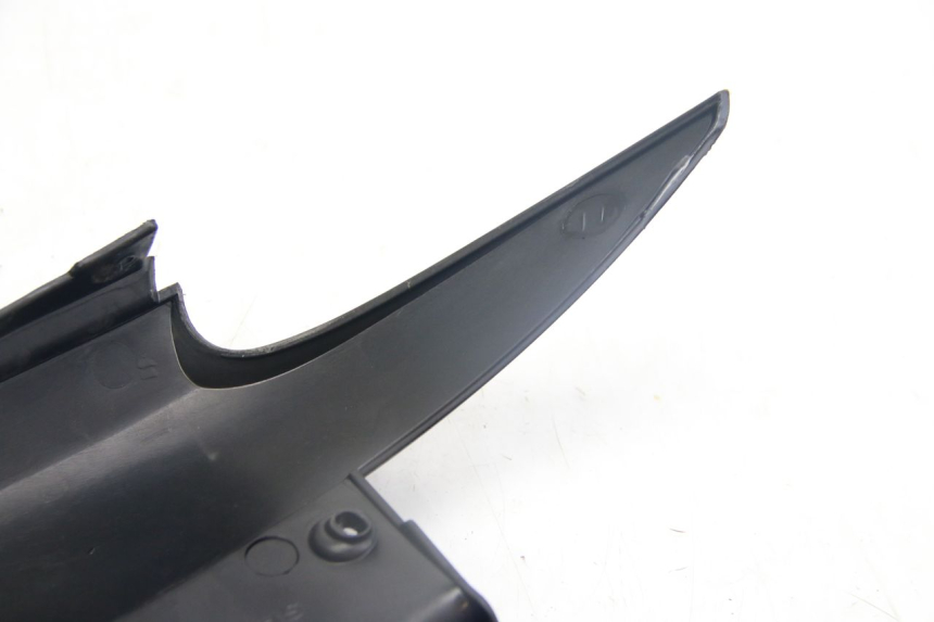 photo de REAR FAIRING JUNCTION PIAGGIO MP3 125 (2006 - 2014) - Product overview