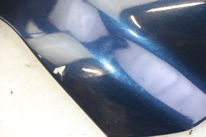 photo de REAR MIDDLE PANEL PIAGGIO MP3 RL 250 (2006 - 2010) - Technical close-up