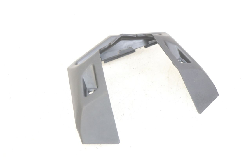 photo de REAR FAIRING JUNCTION YAMAHA MT ABS 125 (2014 - 2018) - Technical close-up