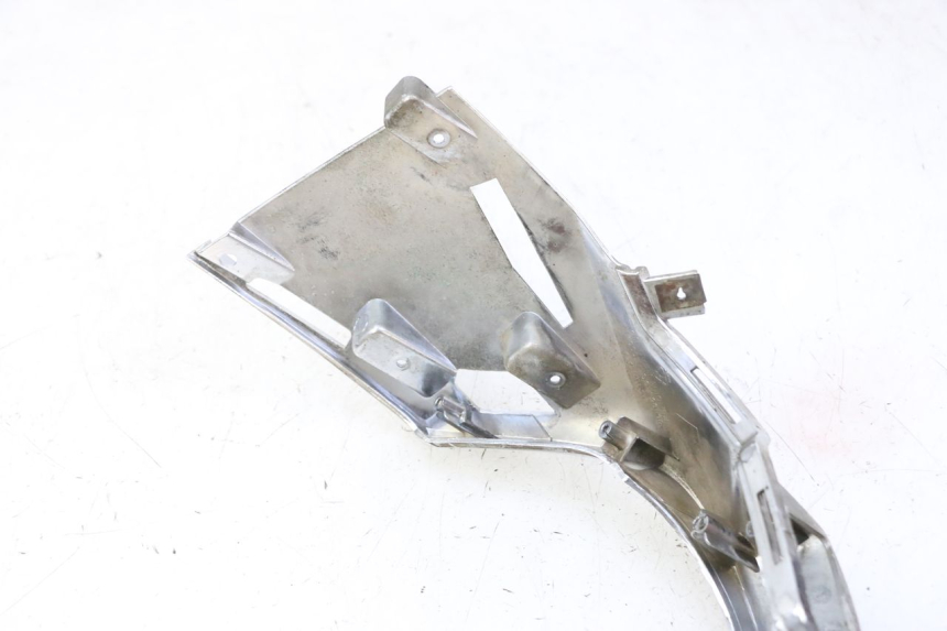 photo de REAR MIDDLE PANEL KYMCO LIKE 4T 50 (2019 - 2025) - Alternative perspective