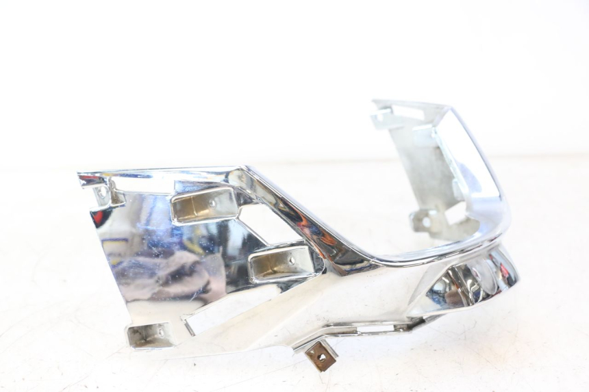 photo de REAR MIDDLE PANEL KYMCO LIKE 4T 50 (2019 - 2025) - Fixing points details