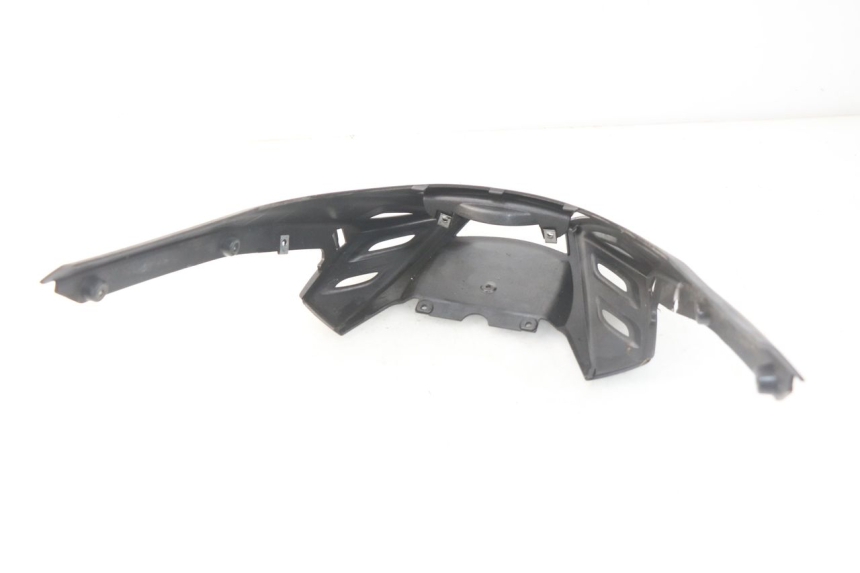 photo de REAR MIDDLE PANEL PIAGGIO NEW TYPHOON 50 (2010 - 2017) - Zoom on usage condition