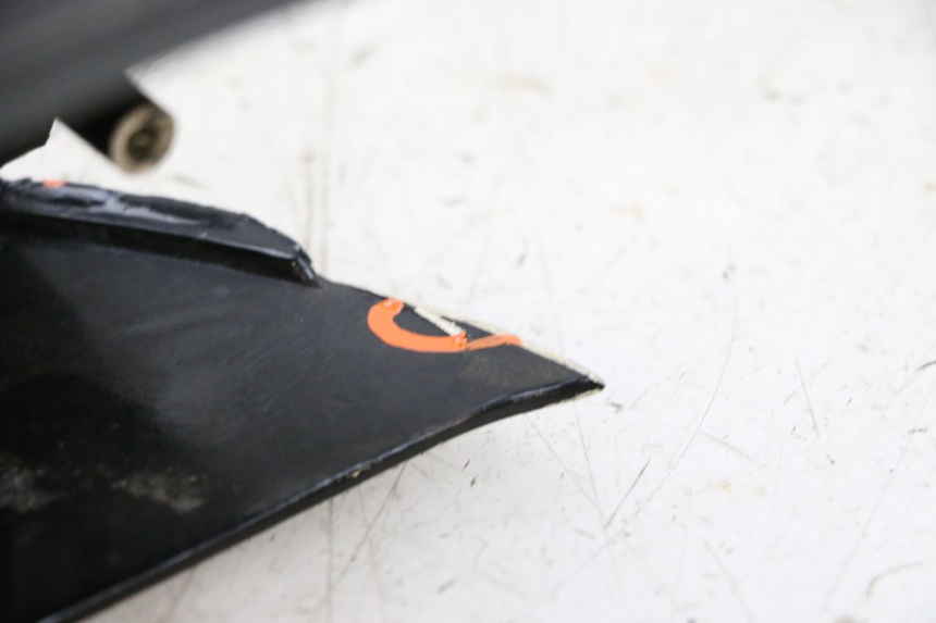 photo de REAR MIDDLE PANEL HONDA NSR R 125 (1994 - 2003) - Alternative perspective