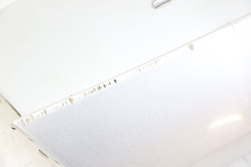 photo de REAR FAIRING JUNCTION PEUGEOT CITYSTAR 125 (2011 - 2017) - Markings and original references