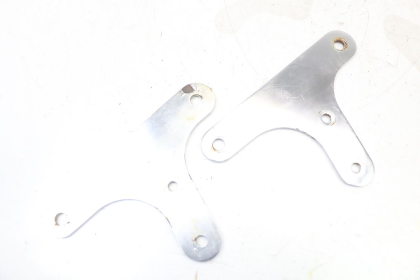 photo de REAR MIDDLE PANEL REGAL RAPTOR SPYDER 125 (2010 - 2018) - Alternative perspective