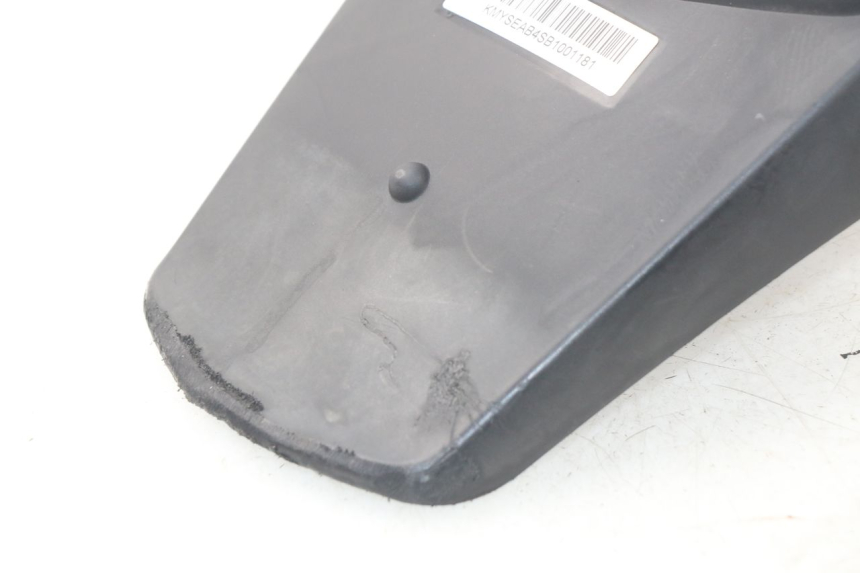 photo de REAR MIDDLE PANEL DAELIM S4 50 (2010 - 2015) - Surface and material condition