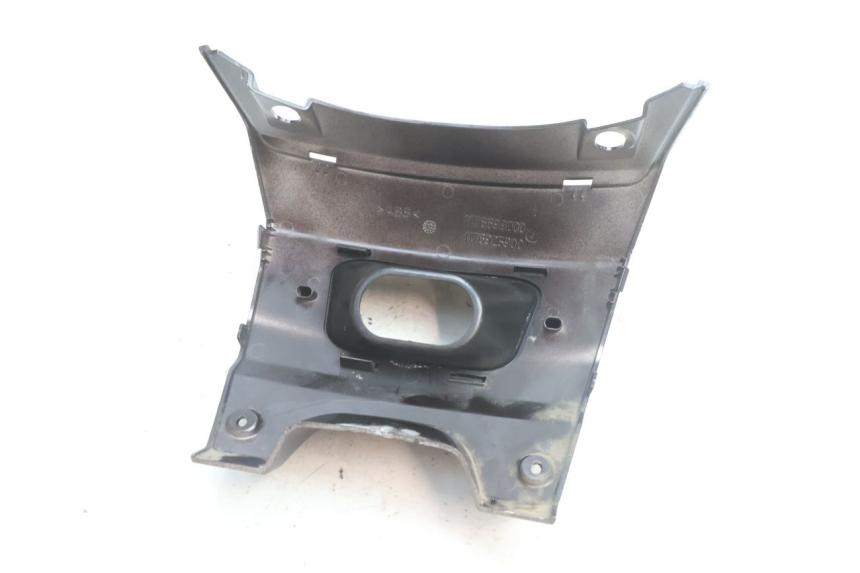photo de REAR FAIRING JUNCTION PEUGEOT SATELIS 125 (2006 - 2009) - Product overview