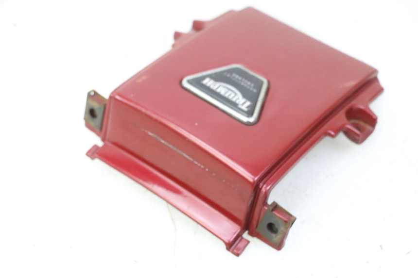 photo de REAR MIDDLE PANEL TRIUMPH SPRINT 900 (1995 - 1998) - Alternative perspective