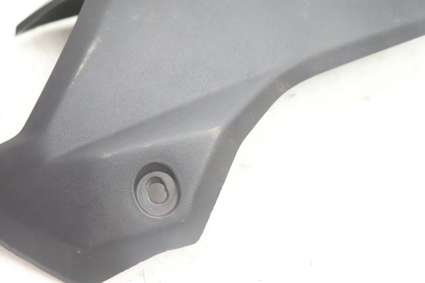 photo de REAR MIDDLE PANEL PEUGEOT STREETZONE NAKED 2T 50 (2014 - 2018) - Product overview