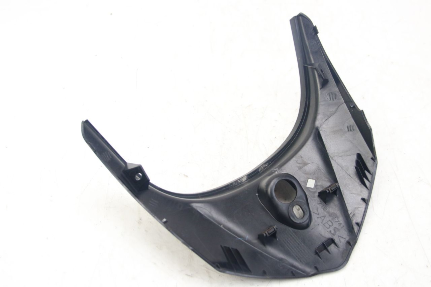 photo de UPPER REAR FAIRING JUNCTION YAMAHA D'ELIGHT DELIGHT 125 (2017 - 2020) - Alternative perspective