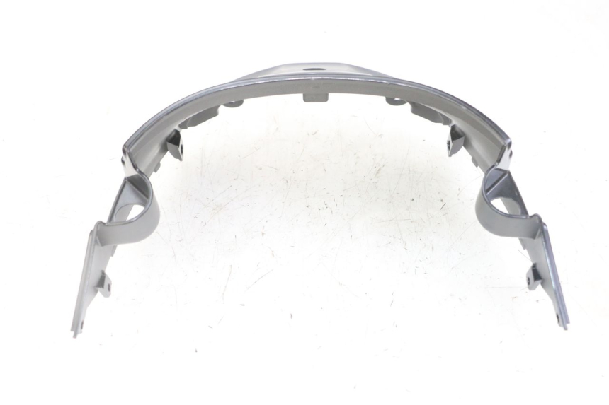 photo de REAR UPPER MIDDLE PANEL SYM FIDDLE 3 III 50 (2014 - 2020) - Technical close-up