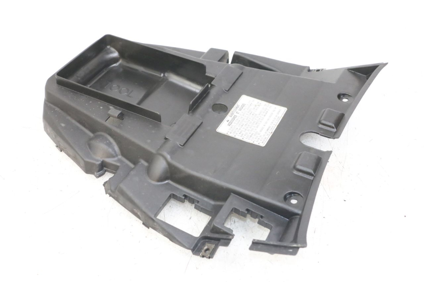 photo de REAR UPPER MIDDLE PANEL HONDA FJS SILVERWING SILVER WING 600 (2001 - 2010) - Main view