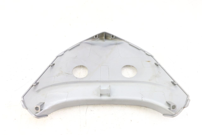 photo de UPPER REAR FAIRING JUNCTION KYMCO X-TOWN XTOWN 125 (2016 - 2021) - Zoom on usage condition