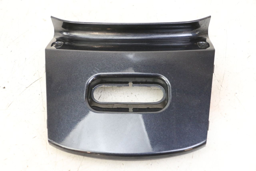 photo de REAR UPPER MIDDLE PANEL KYMCO XCITING 500 (2007 - 2010) - Alternative perspective