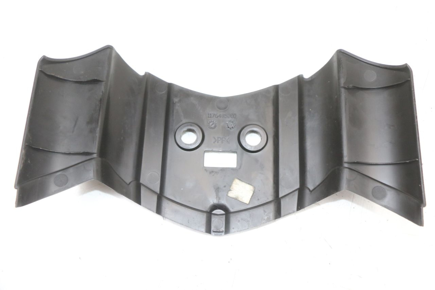 photo de UPPER REAR FAIRING JUNCTION PEUGEOT LUDIX 50 (2005 - 2007) - Technical close-up