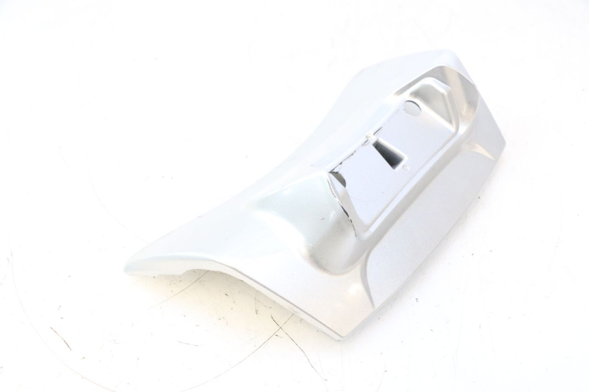 photo de REAR UPPER MIDDLE PANEL PIAGGIO MP3 LT 400 (2007 - 2012) - Surface and material condition