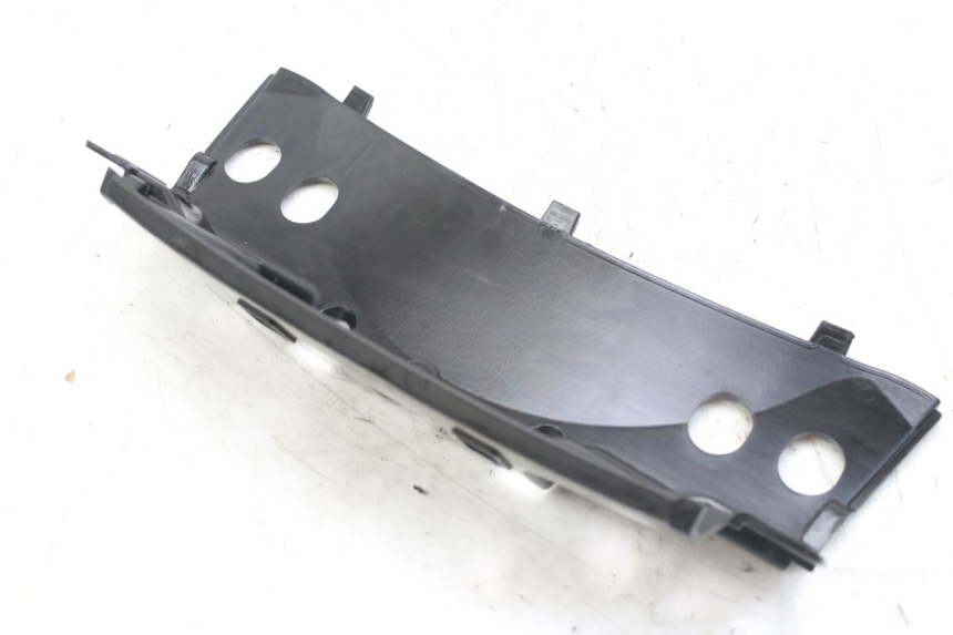 photo de UPPER REAR FAIRING JUNCTION PIAGGIO MP3 RL 250 (2006 - 2010) - Component detail