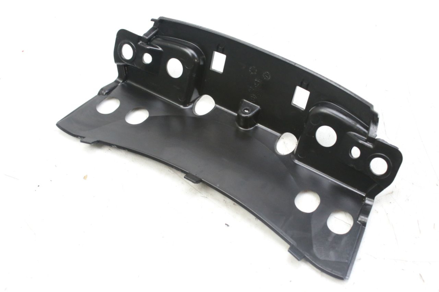 photo de UPPER REAR FAIRING JUNCTION PIAGGIO MP3 RL 250 (2006 - 2010) - Alternative perspective