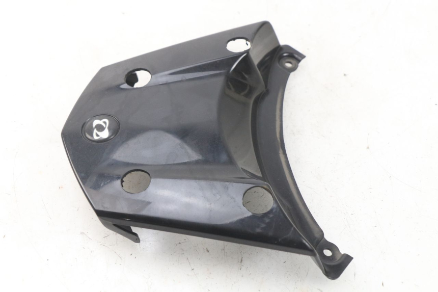 photo de REAR UPPER MIDDLE PANEL MBK MW TRYPTIK 125 (2017 - 2022) - Zoom on usage condition