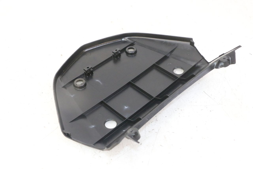 photo de REAR UPPER MIDDLE PANEL HONDA NTV DEAUVILLE ABS 700 (2007 - 2016) - Component detail