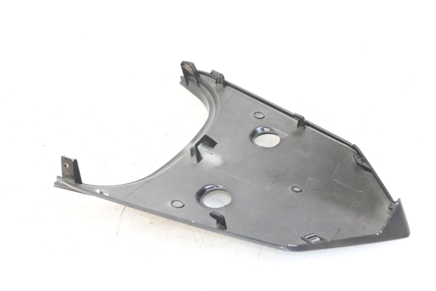 photo de UPPER REAR FAIRING JUNCTION SYM ORBIT III 3 4T 50 (2018 - 2021) - Alternative perspective