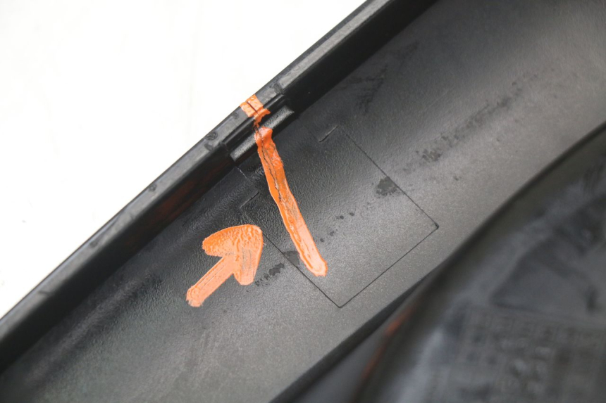 photo de REAR UPPER MIDDLE PANEL HONDA PCX (JF28) 125 (2009 - 2011) - Checked used part