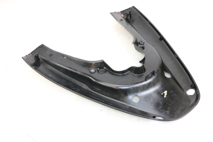 photo de REAR UPPER MIDDLE PANEL HONDA PCX (JF28) 125 (2009 - 2011) - Component detail