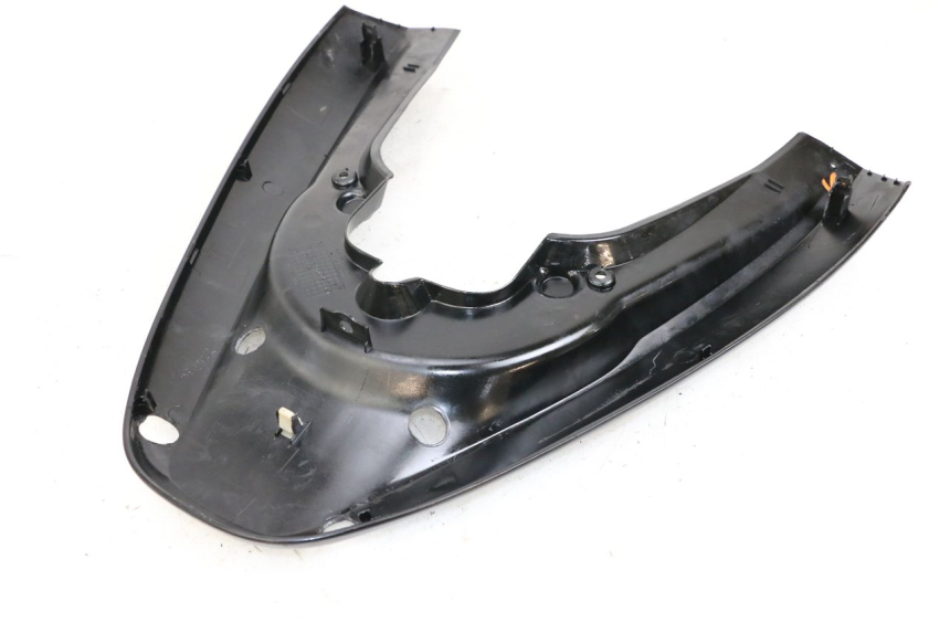 photo de REAR UPPER MIDDLE PANEL HONDA PCX (JF28) 125 (2009 - 2011) - Zoom on usage condition