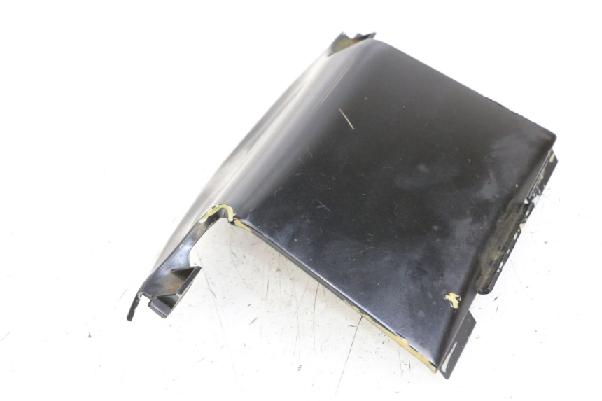 photo de REAR UPPER MIDDLE PANEL GILERA RUNNER LC 50 (1997 - 1998) - Zoom on usage condition