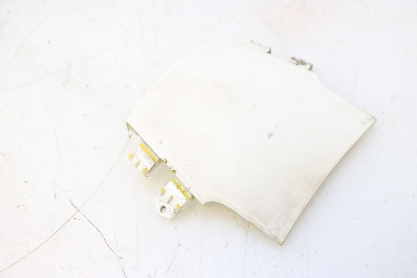 photo de REAR UPPER MIDDLE PANEL PEUGEOT SPEEDFIGHT LC 50 (1996 - 2002) - Alternative perspective