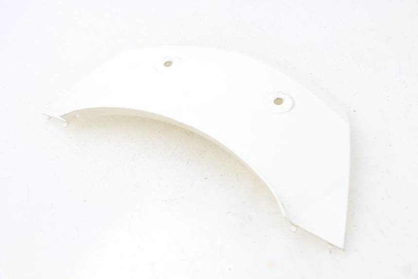 photo de REAR UPPER MIDDLE PANEL RAZZO STEED 125 (2012 - 2018) - Fixing points details