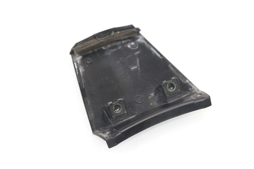 photo de REAR UPPER MIDDLE PANEL SUZUKI SV S 650 (2003 - 2009) - Component detail