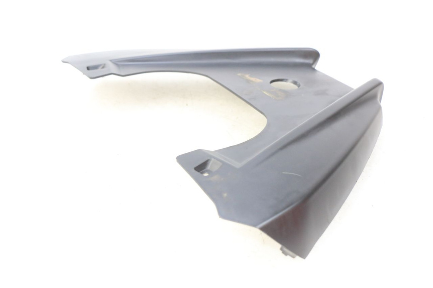 photo de UPPER REAR FAIRING JUNCTION APRILIA SXR 50 (2021 - 2023) - Technical close-up