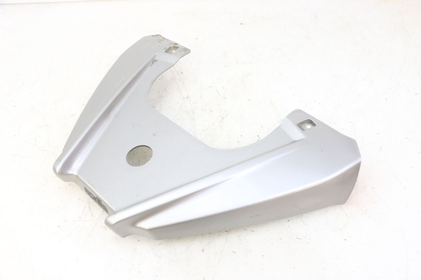 photo de UPPER REAR FAIRING JUNCTION APRILIA SXR 50 (2021 - 2023) - Technical close-up