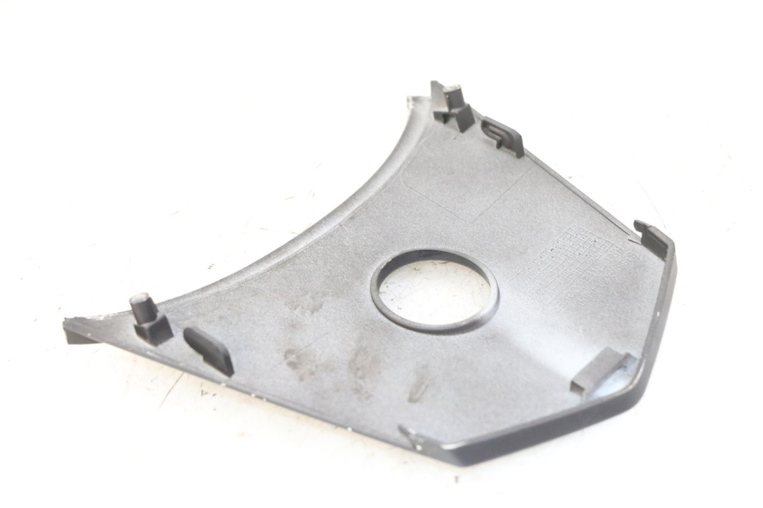 photo de UPPER REAR FAIRING JUNCTION SYM JET 14 4T 50 (2018 - 2022) - Zoom on usage condition