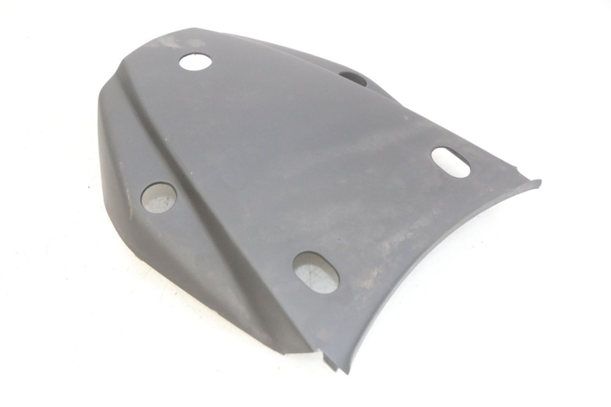 photo de UPPER REAR FAIRING JUNCTION SYM X-PRO 4T 50 (2014 - 2021) - Technical close-up