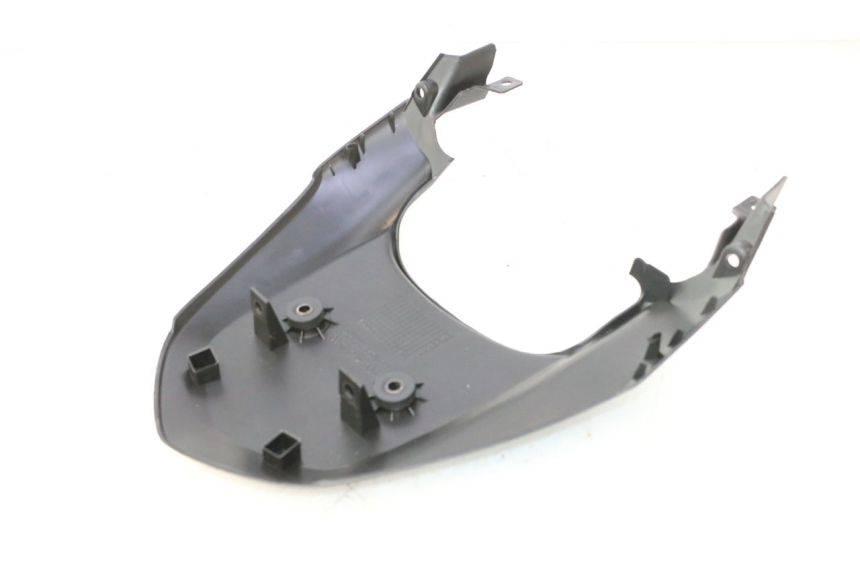 photo de REAR UPPER MIDDLE PANEL HONDA XLV VARADERO 125 (2007 - 2012) - Technical close-up